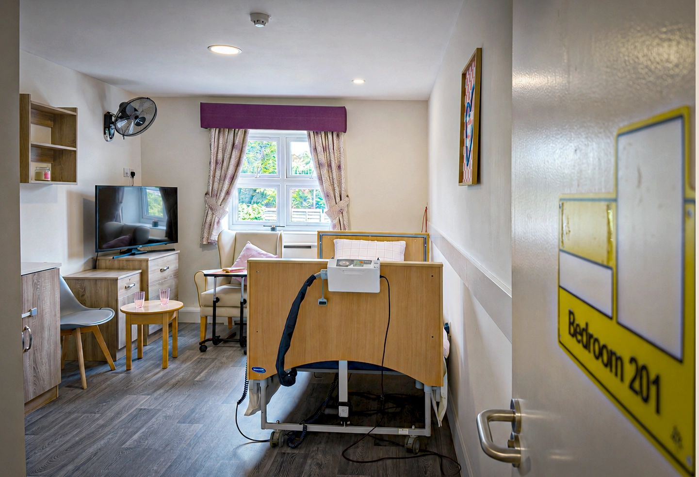 Respecting personal privacy in comfortable resident suites