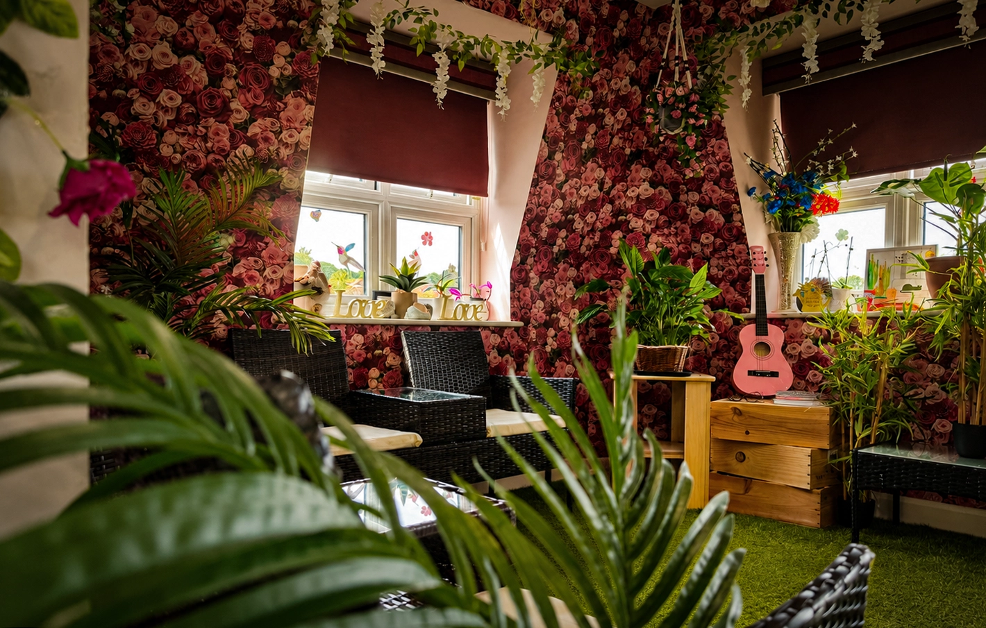 Calm, sensory-friendly dementia care lounge at Ashbrook